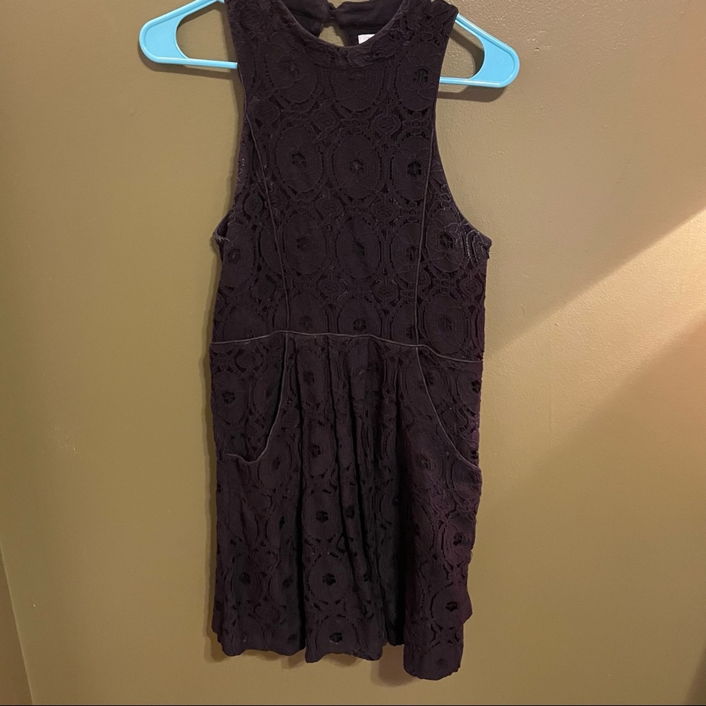 urban outfitters black lace dress mini snug size 6